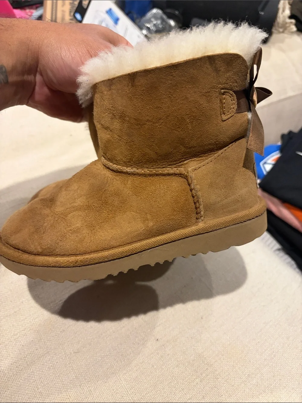 ugg satin ribbon back camel girls sz us 13